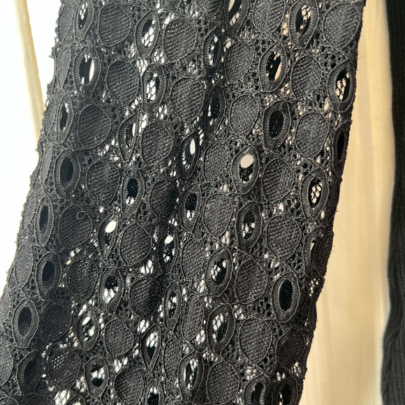 Chic Black Lace Sleeve Bodysuit - Picture 6 of 9